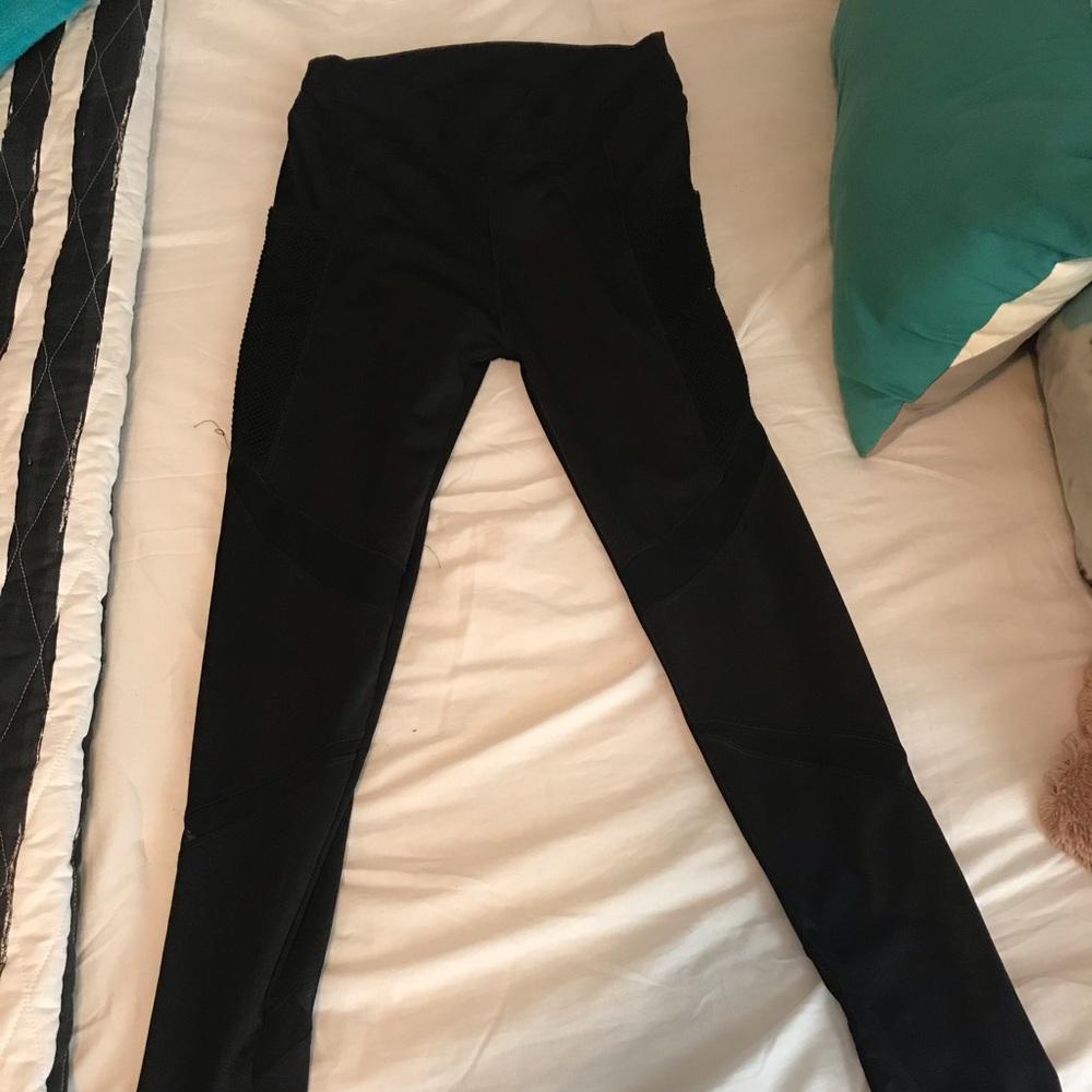 Black leggings